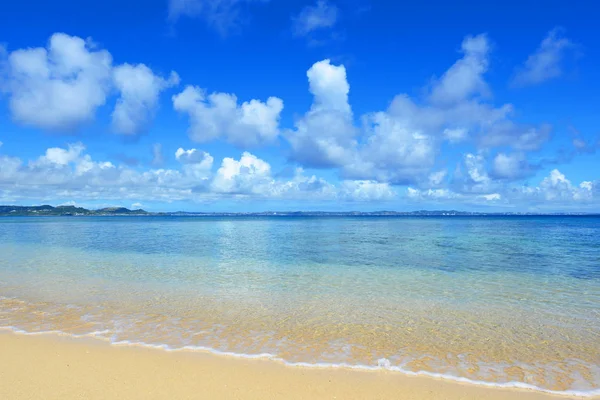 Okinawa Güzel Bir Plajın Resmi — Stok fotoğraf