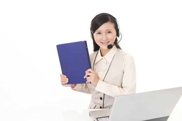 Smiling Call Center Operator — Stock Photo, Image