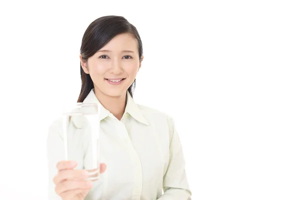 Frau Mit Einem Glas Wasser — Stockfoto