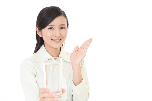 Vrouw Met Een Glas Water — Stockfoto
