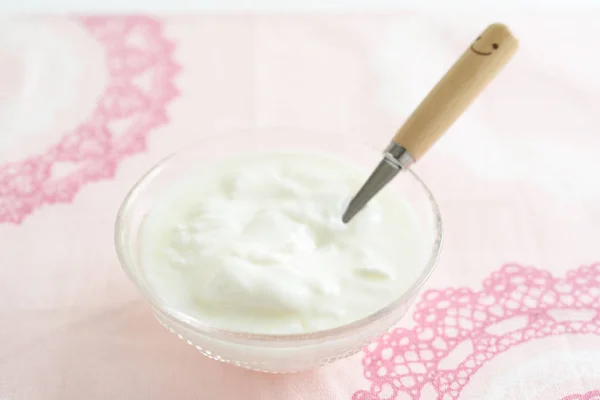 Iogurte Branco Saudável Delicioso — Fotografia de Stock