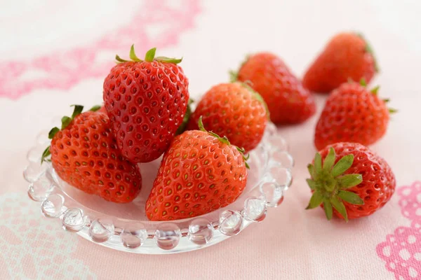 Frische Und Köstliche Erdbeeren — Stockfoto