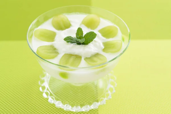 Gezonde Lekkere Witte Yoghurt Met Vruchten — Stockfoto