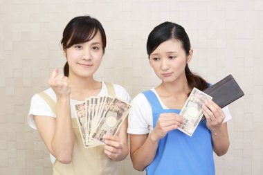 Asyalı kadınlar para ile