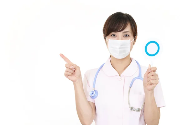 Krankenschwester Mit Zeichen — Stockfoto