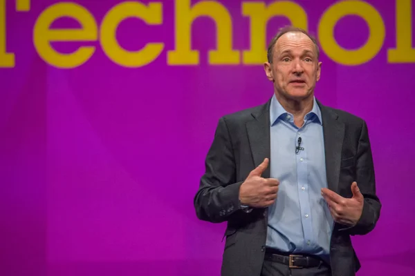 ORLANDO, FLORIDA - JANUARY 18, 2012: Inventor and founder of World Wide Web Sir Tim Berners-Lee delivers an address to IBM Lotusphere 2012 conference on January 18, 2012. He  speaks about social Web — Stock Photo, Image