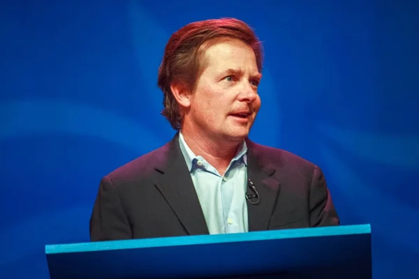 ORLANDO, FLORIDA - JANUARY 16, 2012: Actor Michael J. Fox delivers an address to IBM Lotusphere 2012 conference on January 16, 2012. He tells how social networks help him fight his Parkinson disease — Stock Photo, Image