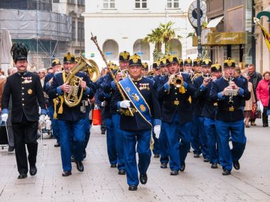 Viyana, Avusturya - 15 Ekim 2005: Askeri pirinç Viyana Street 15 Ekim 2005 tarihinde oynar