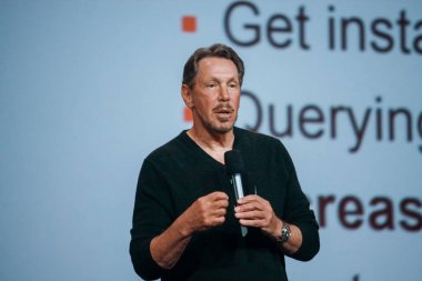 San Francisco, Ca, Amerika Birleşik Devletleri - 22 Eylül 2013: Oracle CEO'su Larry Ellison yaptığı konuşmada Moscone Center'da Oracle Openworld Konferansı'nda 22 Eylül 2013 yapar