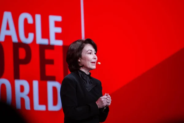 SAN FRANCISCO, CA, USA - SEPT 24, 2013: Oracle President and CFO Safra Catz makes speech at Oracle OpenWorld conference in Moscone center on Sept 24, 2013 in San Francisco, CA — Stock Photo, Image