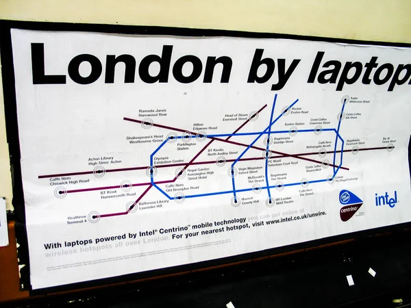 Sept 2004 2004 런던에서 센트리노 모바일 기술을 지원하는 로열티 프리 스톡 이미지