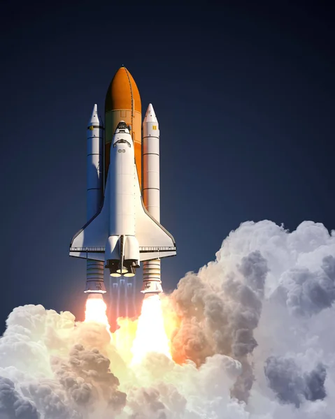 Space Shuttle Start auf blauem Hintergrund — Stockfoto