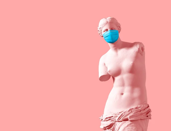 3D модель Афродита с медицинской маской на розовом фоне — стоковое фото