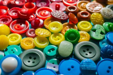 Çok renkli düğmeler makro