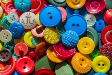 Çok renkli düğmeler makro