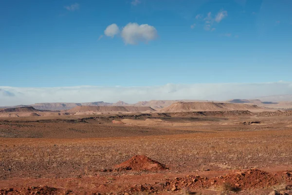 Sahra Çölü 'ndeki kum tepeleri, Merzouga, Fas