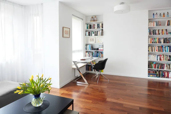 Modernt vardagsrum, skandinavisk interiör — Stockfoto