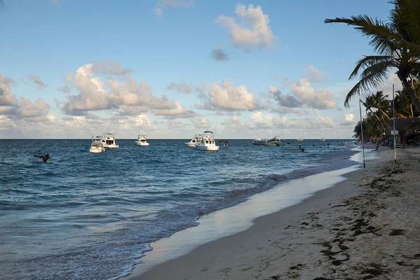 Beach Punta Cana, holiday resort. Dominican Republic. — Stock Photo, Image