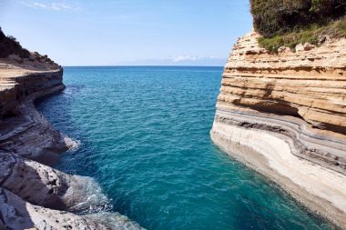 Sidari, Korfu, Yunanistan. Sidari 'deki Kanal D' Amour 'un kaya oluşumu. Aşk Kanalı.