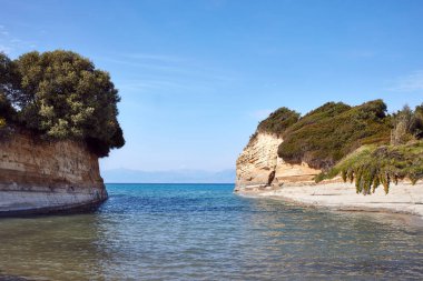 Sidari, Korfu, Yunanistan. Sidari 'deki Kanal D' Amour 'un kaya oluşumu. Aşk Kanalı.