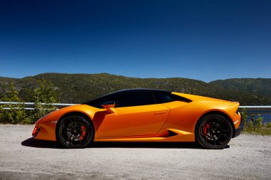 Gransherad / Norveç. 04.06.2016: Lamborghini Huracan, motor V10, 580 HP