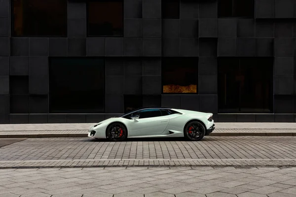 Oslo Norvegia 2016 Lamborghini Huracan Fronte All Edificio Degli Uffici — Foto Stock