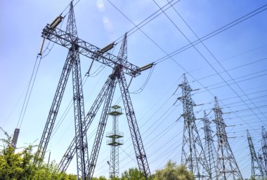 Yüksek gerilim elektrik havai hatları