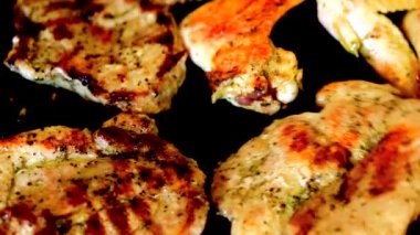 Izgarada taze et pişirme