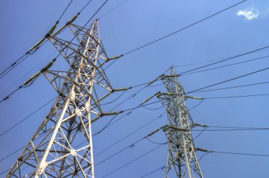 Yüksek gerilim elektrik havai hatları