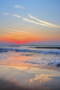 Denizin Üzerinde Gün Doğumu