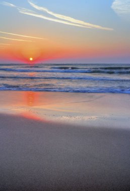 Denizin Üzerinde Gün Doğumu