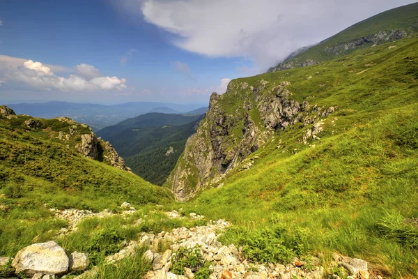 Bela paisagem montanhosa — Fotografia de Stock