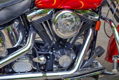 parlak motosiklet motoru