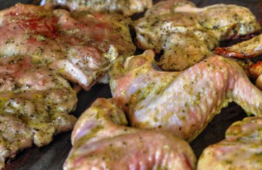 Izgarada taze et pişirme