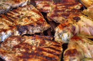 Izgarada taze et pişirme