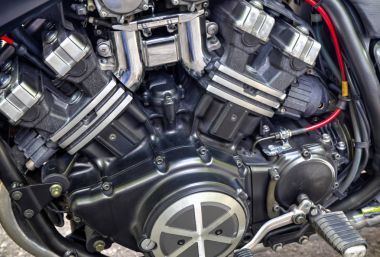 parlak motosiklet motoru