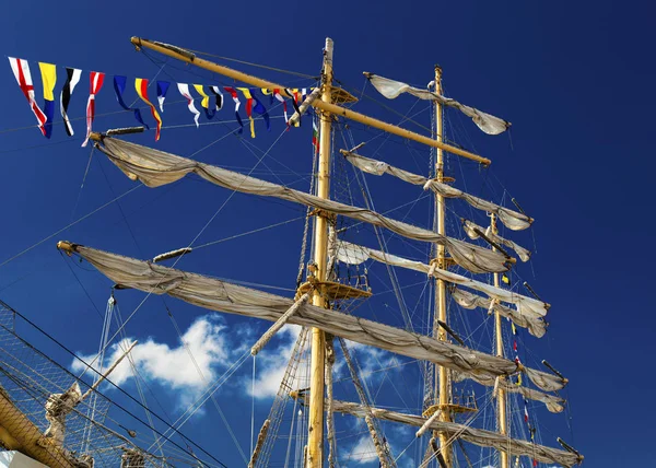 Masts of sailing ship — Stock Photo, Image