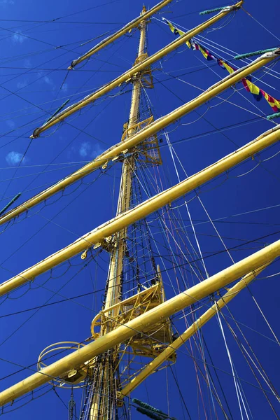 Alberi della nave a vela — Foto Stock