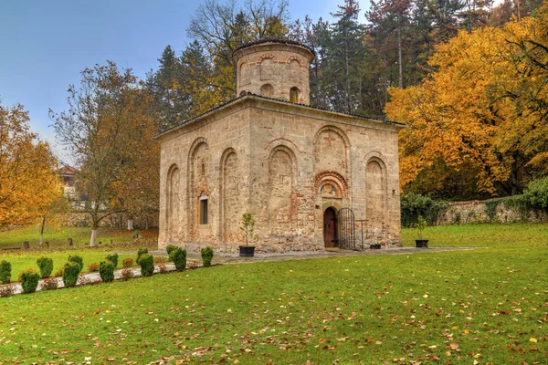 Magnifique monastère en pierre — Photo