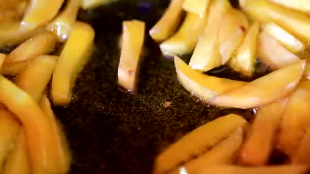 Cottura Deliziose Patate Fritte Primo Piano — Video Stock