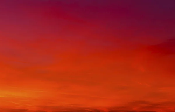 Hermosa Puesta Sol Con Nubes Colores Cielo — Foto de Stock