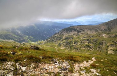 Yüksek dağ güzel manzara