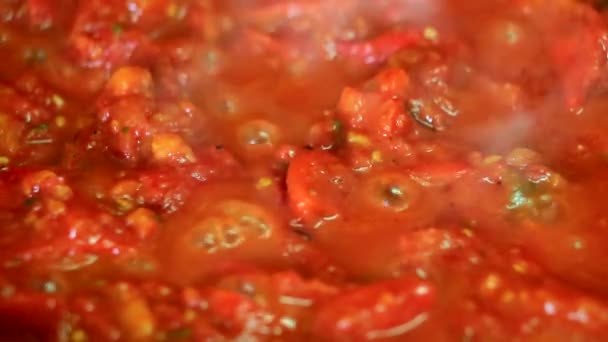 Cocinar Verduras Frescas Primer Plano Tomate Pimienta — Vídeo de stock