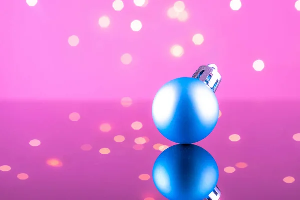 Christmas background. Xmas blue ball isolated on holiday background. Bubble decoration. Merry Christmas card. — 스톡 사진