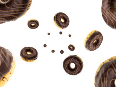 Uçan yiyecekler. Beyaz arka plan üzerine düşen jöleli tatlı çörek. Lezzetli kahvaltıdan ikram..