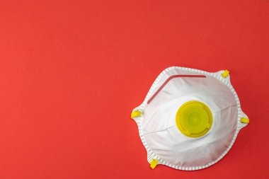 Anti virüs ve bakteri enfeksiyonu koruması için tıbbi güvenlik filtresi maskesi. Salgın hastalık hücreleriyle ilgili tıbbi risk konsepti. Covid-19 enfeksiyon tıbbi geçmişi