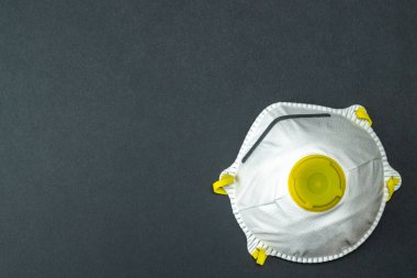 Tıbbi maske virüs koruması. Coronavirus hastalığı COVID-19 filtresi. Tehlikeli Asya Ncov Corona virüsü. Şehir hava kirliliği kavramı