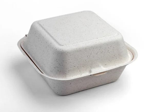 Cerrado Kraft Burger Box Cara completa. Una caja de comida blanca, empaquetado para hamburguesa, almuerzo, comida rápida, hamburguesa y sándwich, aislado sobre fondo blanco con camino de recorte . — Foto de Stock