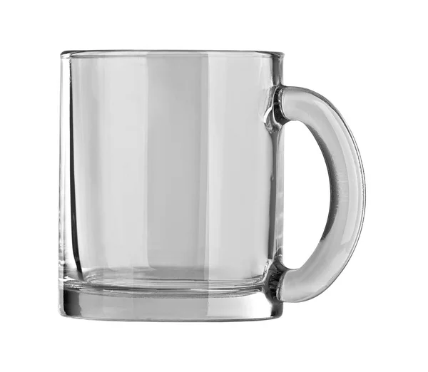Una taza de vidrio vacía para el té aislado sobre fondo blanco con camino de recorte . — Foto de Stock