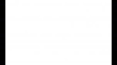 Siyah ve beyaz sıvı geçiş etkisi kare kare 4k çözünürlükte. Projeleriniz için soyut geçiş. Dinamik çizim, dalga şeklinde hızlı geçiş.